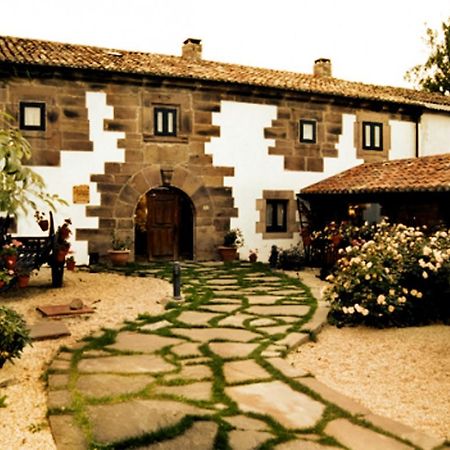 La Casa De Las Brujas Hotel Barrio  Luaran gambar