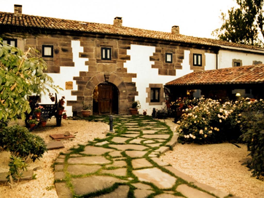 La Casa De Las Brujas Hotel Barrio  Luaran gambar