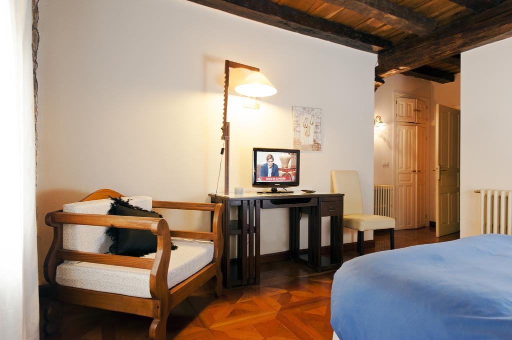 La Casa De Las Brujas Hotel Barrio  Luaran gambar