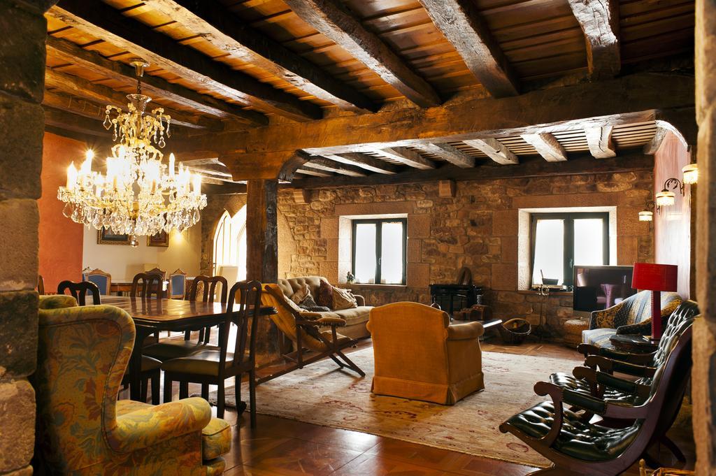 La Casa De Las Brujas Hotel Barrio  Luaran gambar