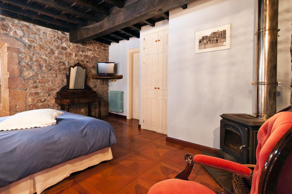 La Casa De Las Brujas Hotel Barrio  Luaran gambar